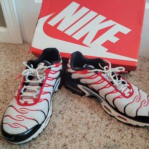 Nike Air Max Plus US 8 UK 7 EUR 41 Psychic Red CW6975-100